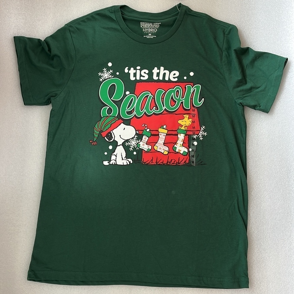 🆕 Peanuts Snoopy Short Sleeve Graphic Tee Holiday Tis the Season Unisex M Green - Picture 3 of 5